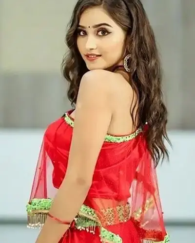 Escort In Roing